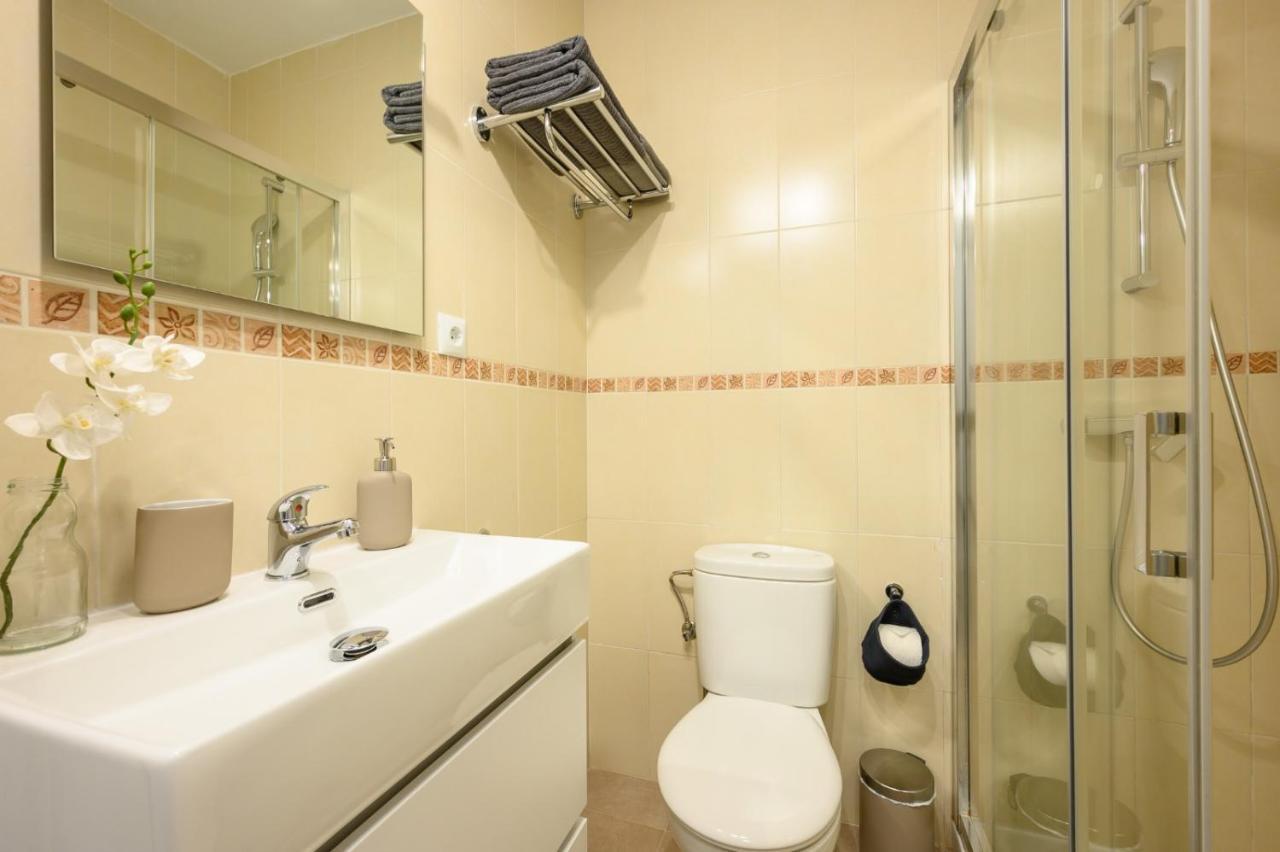 Pinzon 2, City Center By 10Tosea Fuengirola Exterior photo